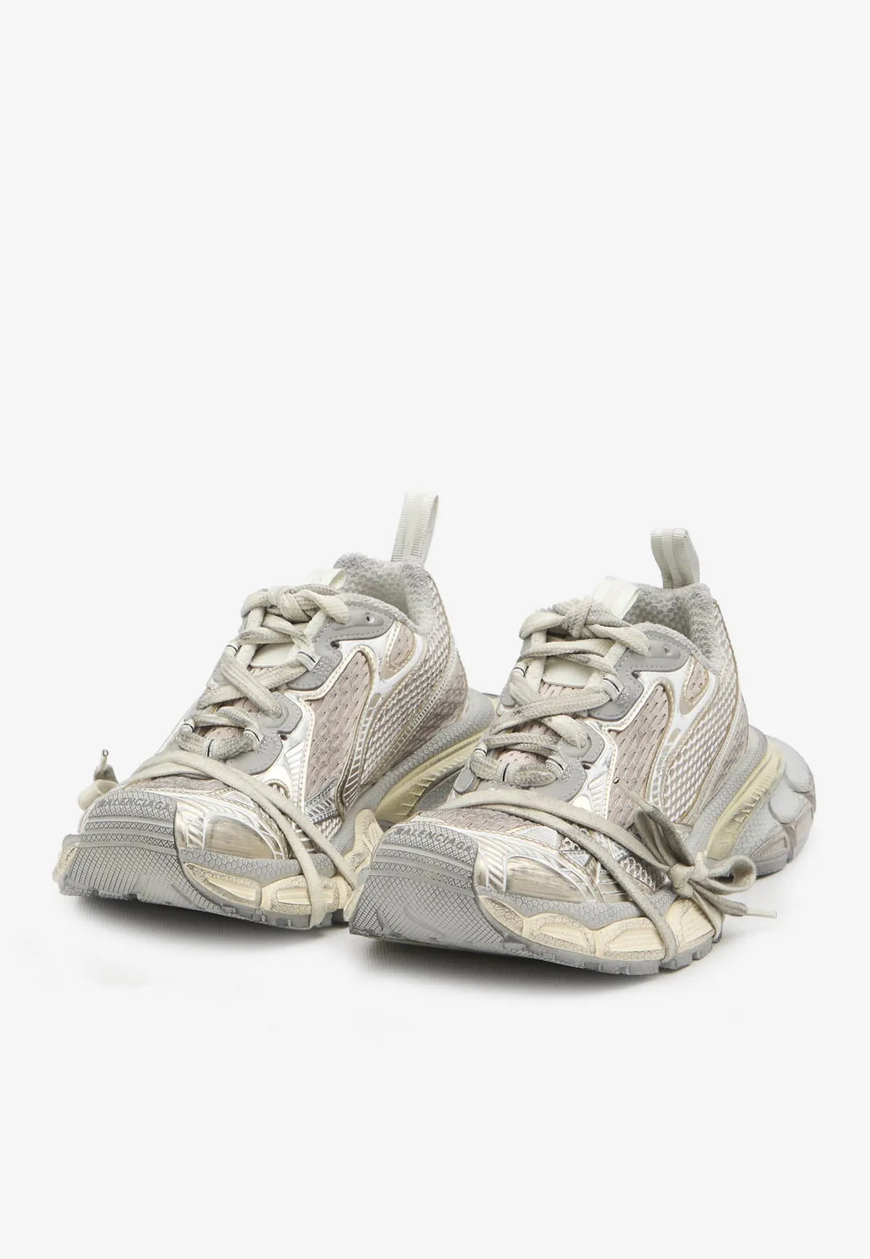 3XL Mesh Low-Top Sneakers