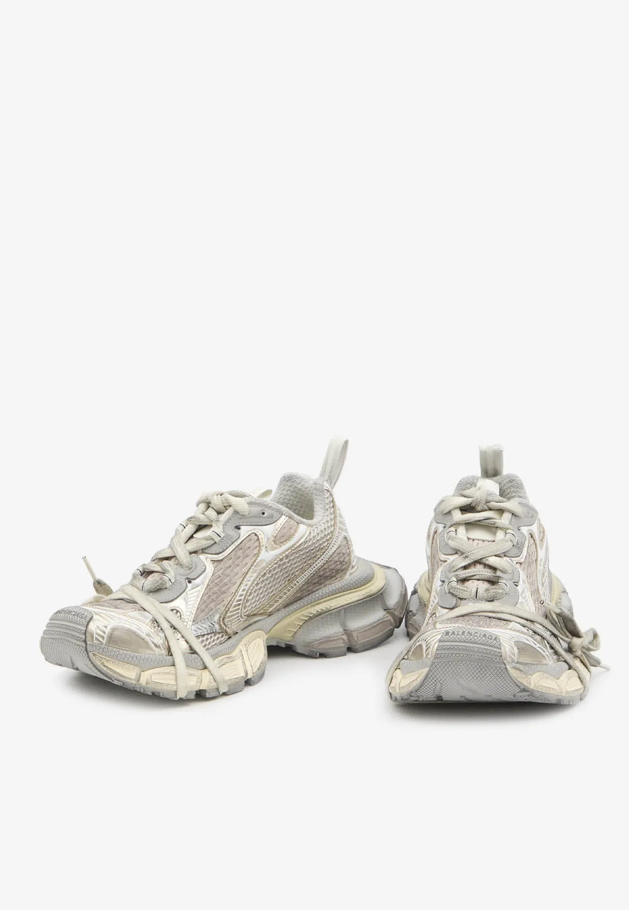 3XL Mesh Low-Top Sneakers