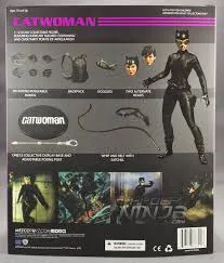 Catwoman: Dc 1:12 Mezco Toys Collective (LEG OF FIGURE CAME BROKEN BUT NOW FIXED)