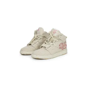 HI-TOP SNEAKERS
