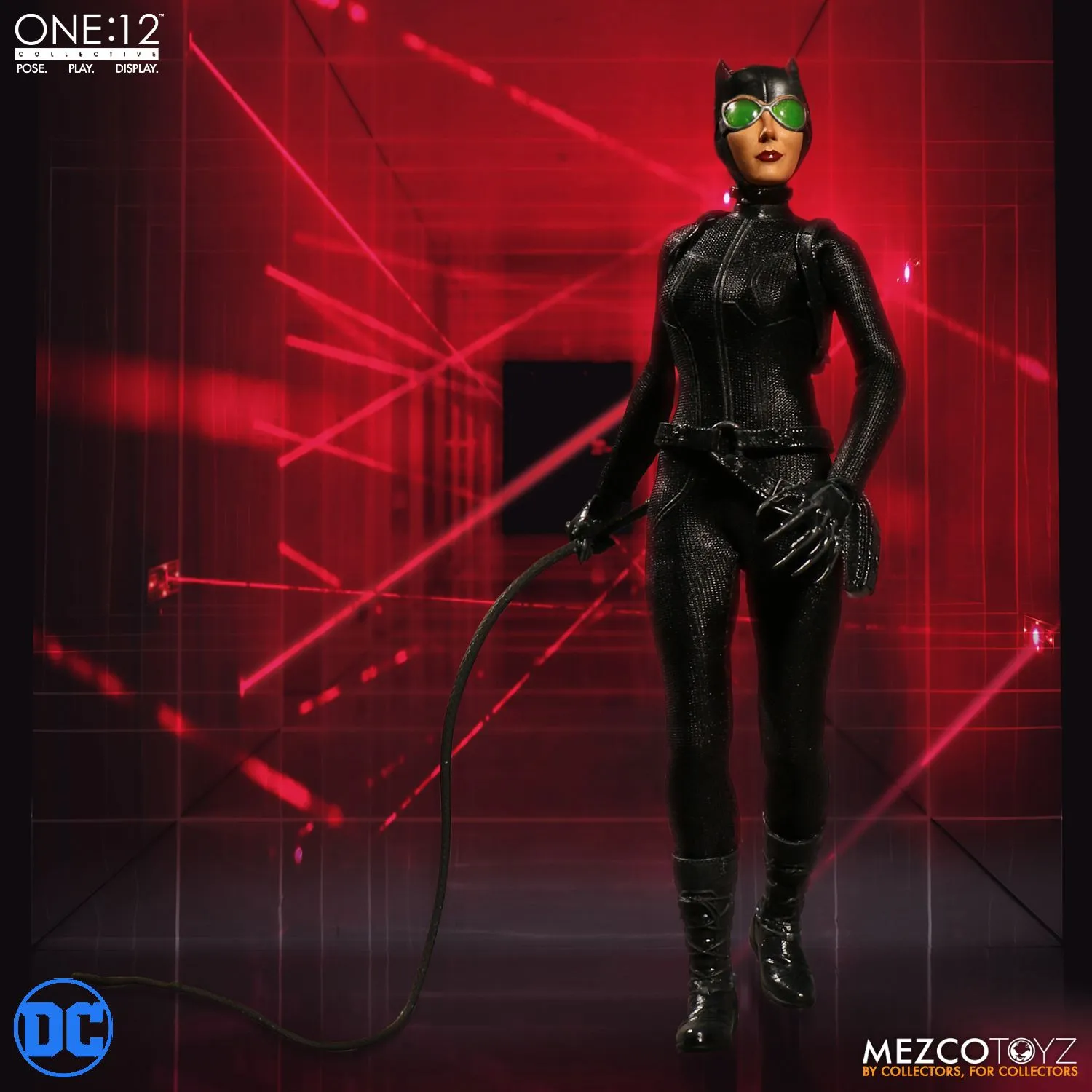 Mezco One:12 Catwoman